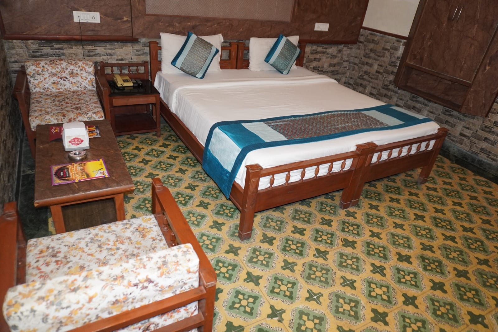 DELUXE ROOM – Nirwana Palace Heritage Hotel Alwar